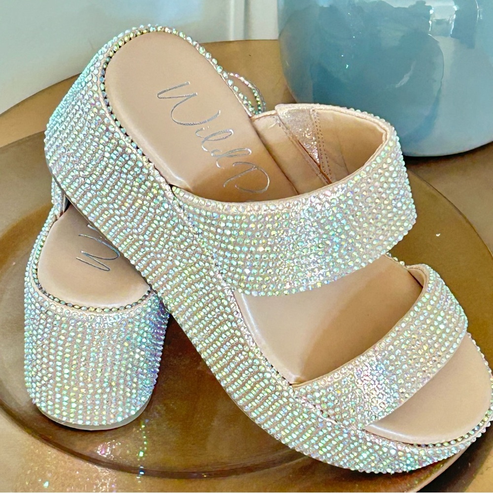 INC Concepts Silver Sparkling Crystal Platform Wedge Embellished Sandals Sz6 NIB